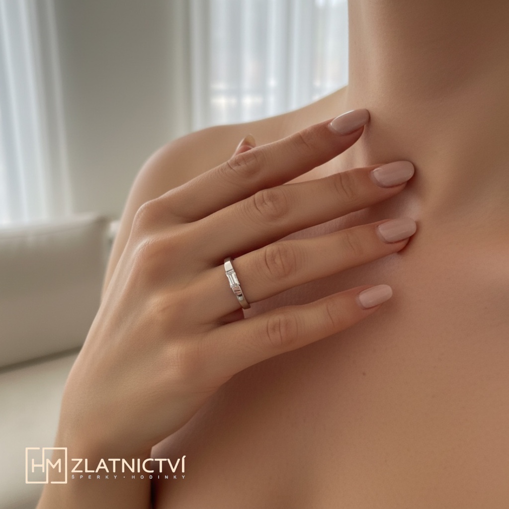 Jednoduchý prsten z bílého zlata s hranatým zirkonem 2-3322